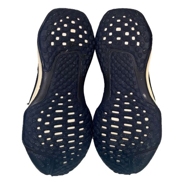 Welcome to my closet! - Picture 9 of 10